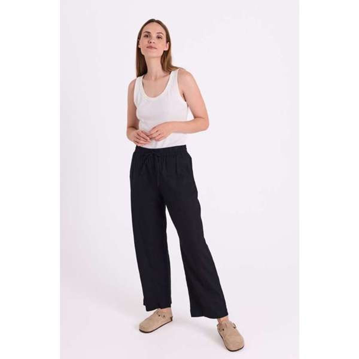 FQLAVA-ANKLE-PANT Black